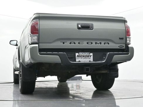 Used 2023 Toyota Tacoma TRD Sport AWD/4WD image 45