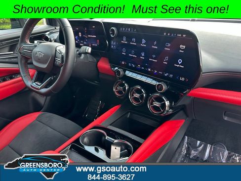 Used 2024 Chevrolet Blazer EV RS AWD/4WD image 17