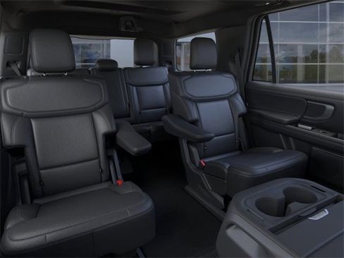 New 2025 Ford Expedition Platinum w/ Stealth Appearance Package image 11