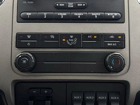 Used 2014 Ford F250 XLT w/ XLT Premium Package AWD/4WD image 35