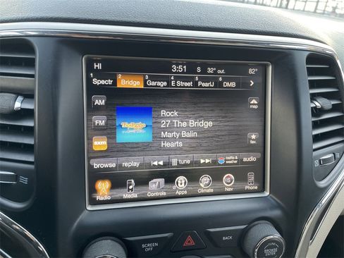 Used 2014 Jeep Grand Cherokee Limited image 19