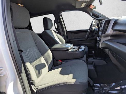 Used 2024 RAM 3500 Tradesman w/ Chrome Appearance Group image 20