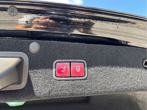 Used 2020 Mercedes-Benz S 560 Sedan image 50