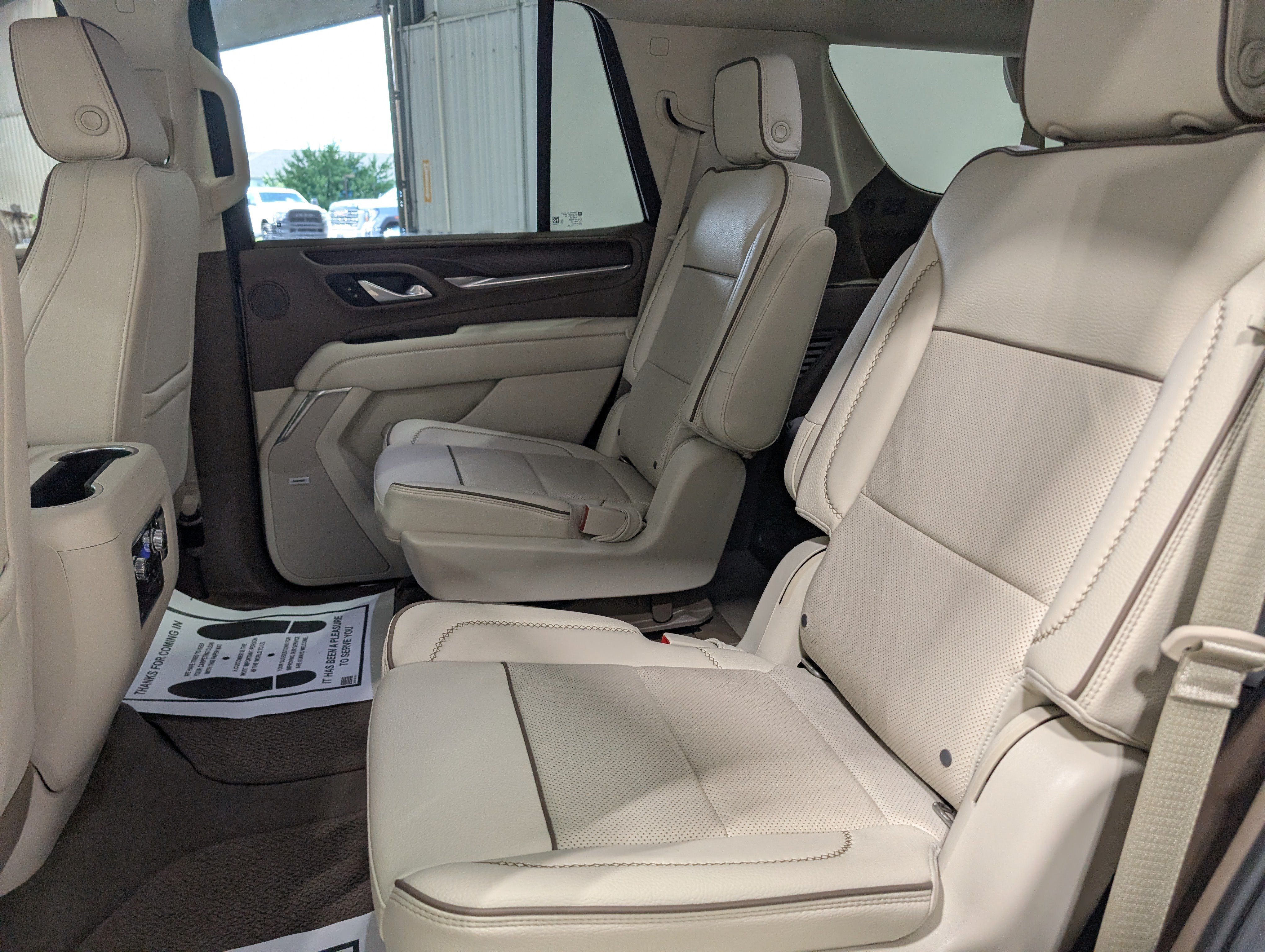 Used 2022 GMC Yukon Denali AWD/4WD image 17