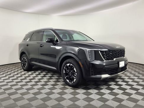 Used 2024 Kia Sorento S AWD/4WD image 6