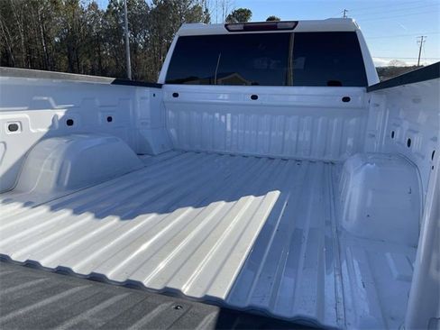 Used 2020 Chevrolet Silverado 1500 Custom w/ Custom Value Package image 11