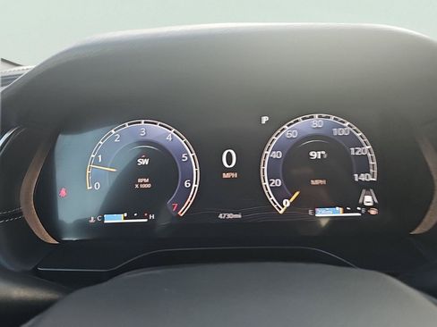 Used 2025 Jeep Grand Cherokee Altitude RWD image 20