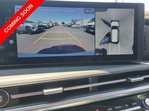 Used 2025 Hyundai Santa Fe Limited FWD image 30