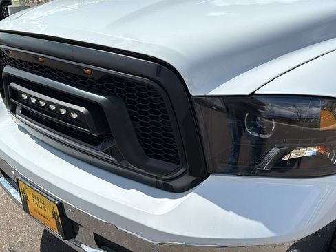 Used 2019 RAM 1500 Big Horn AWD/4WD image 9
