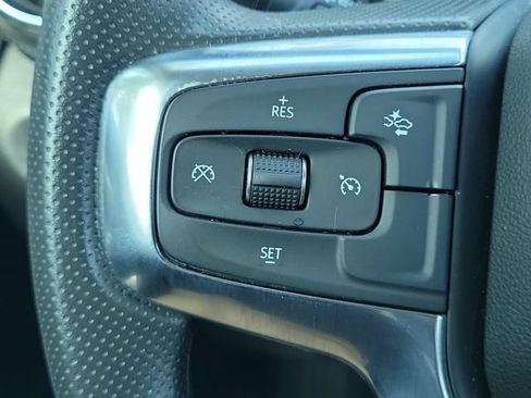 Used 2025 Chevrolet Blazer LT FWD image 23