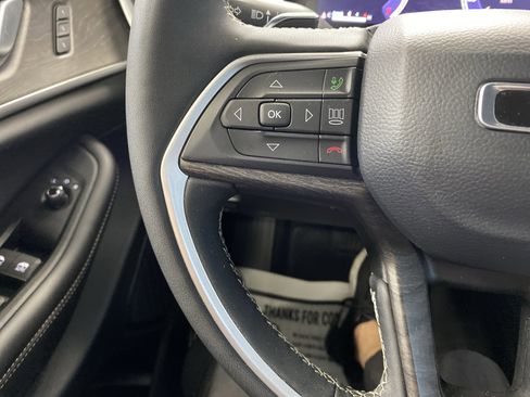 Used 2024 Jeep Grand Cherokee L Limited w/ Luxury Tech Group II image 22