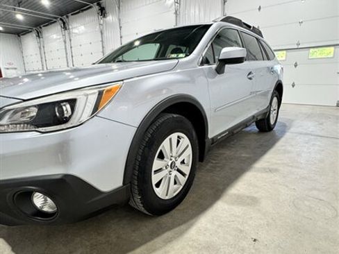 Used 2016 Subaru Outback 2.5i Premium w/ Protection Package #1 AWD/4WD image 4