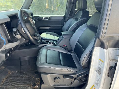 Used 2021 Ford Bronco Black Diamond AWD/4WD image 5