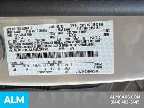 Used 2023 Lincoln Corsair Standard image 36