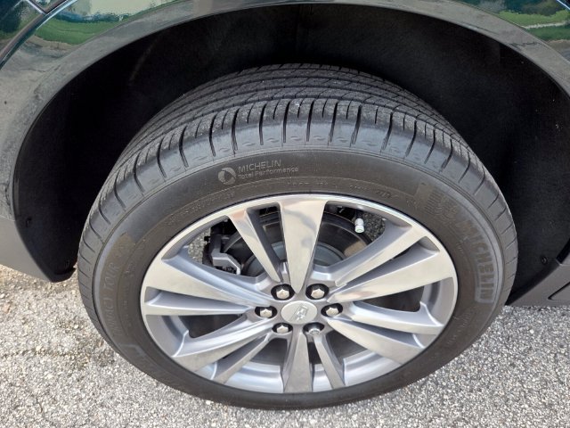 Used 2025 Cadillac XT5 Premium Luxury w/ LPO, Floor Liner Package FWD image 20