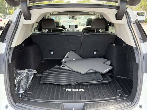 Used 2024 Acura RDX SH-AWD w/ Technology Package image 12
