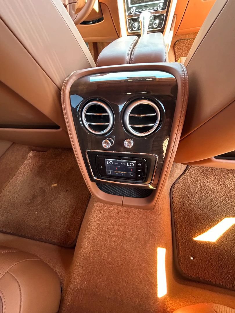 Used 2014 Bentley Flying Spur W12 AWD/4WD image 29