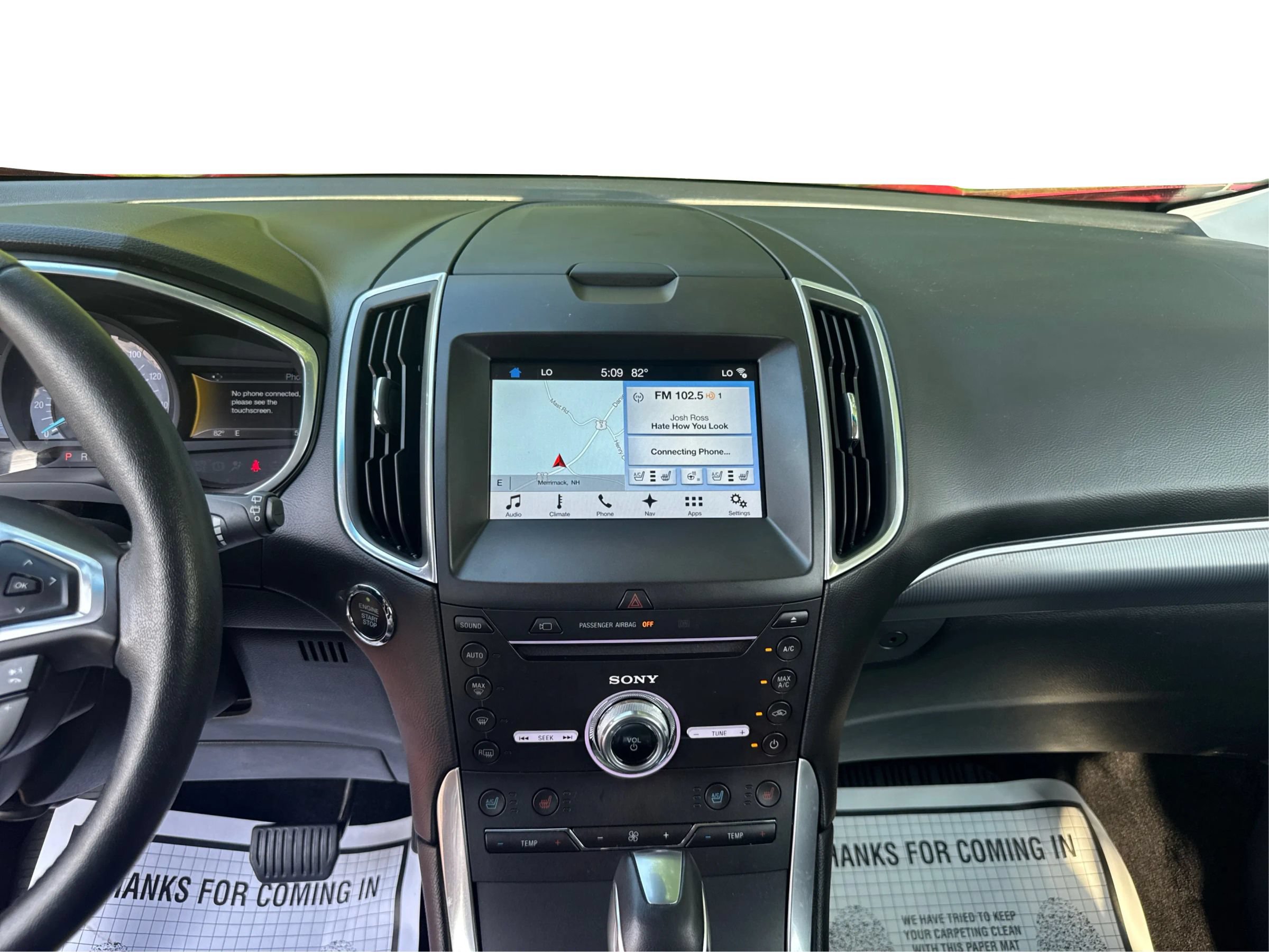 Used 2017 Ford Edge Titanium w/ Equipment Group 302A AWD/4WD image 17