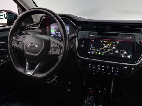 Used 2023 Chevrolet Bolt EUV LT w/ Convenience Package FWD image 25