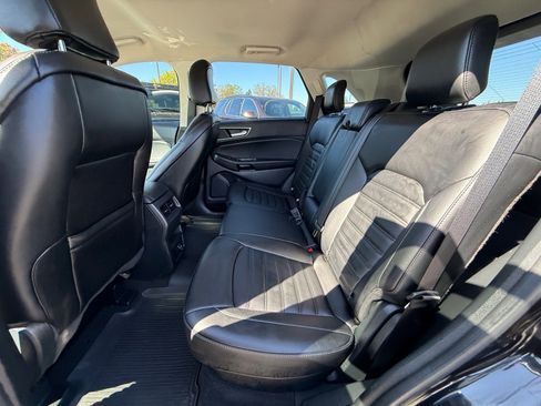 Used 2020 Ford Edge SEL image 16