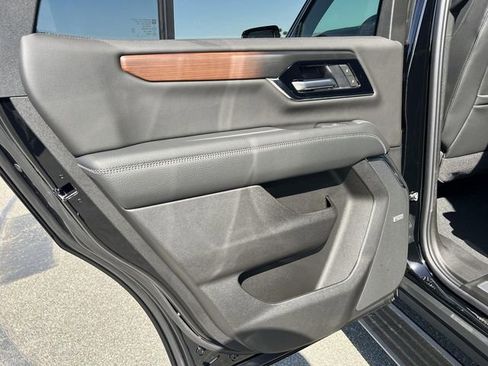 New 2026 GMC Yukon Denali w/ Denali Reserve Package image 26