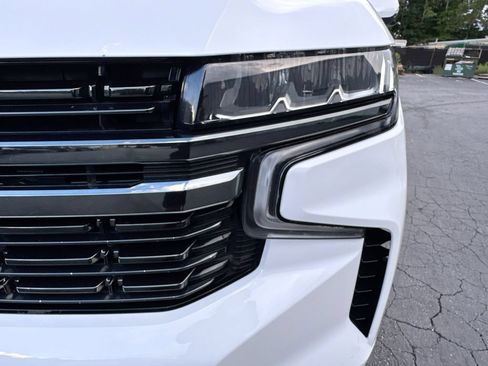 Used 2022 Chevrolet Suburban RST w/ Luxury Package AWD/4WD image 10