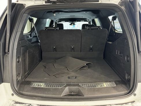 Used 2023 Chevrolet Suburban Premier image 42