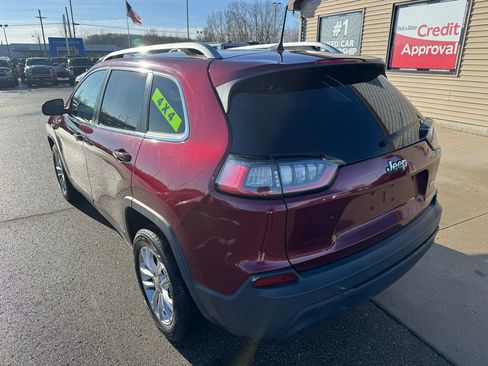 Used 2019 Jeep Cherokee Latitude w/ Cold Weather Group image 7