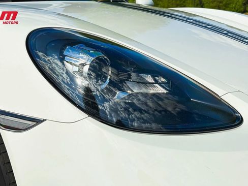 Used 2019 Porsche 718 Boxster image 11