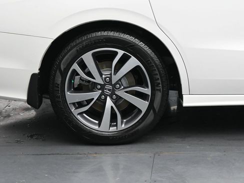 Used 2023 Honda Odyssey Touring image 10