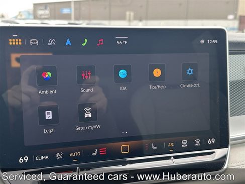Used 2025 Volkswagen Tiguan SE AWD/4WD image 24