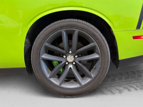 Used 2015 Dodge Challenger R/T Scat Pack w/ Leather Interior Group RWD image 51