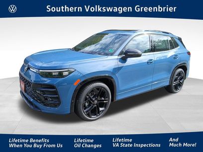 New 2025 Volkswagen Tiguan SE R-Line