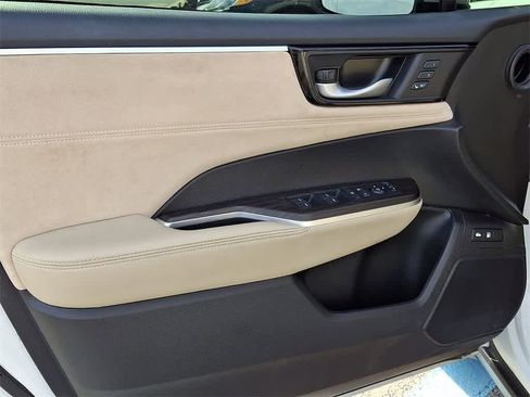 Used 2018 Honda Clarity Touring image 11