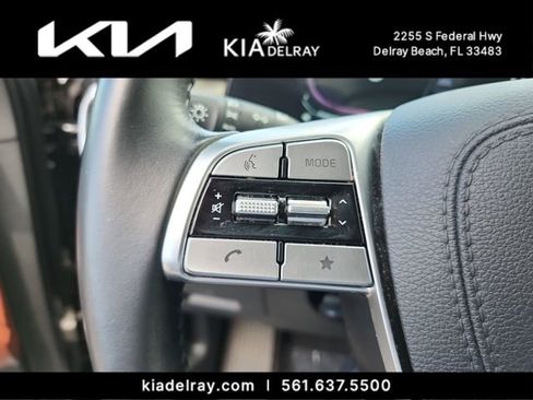 Used 2024 Kia Telluride EX w/ EX Captain's Chair Package FWD image 28