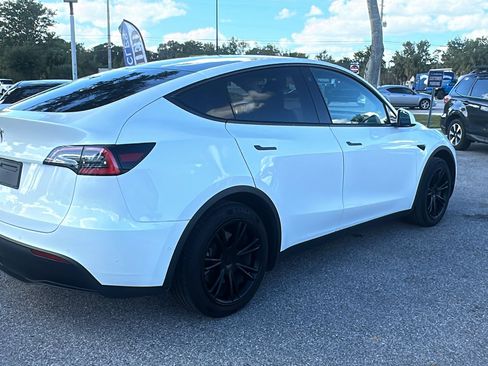Used 2021 Tesla Model Y 2WD image 21