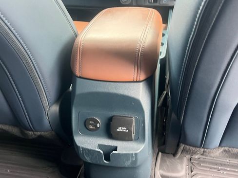 Used 2024 Ford Maverick Lariat FWD image 23