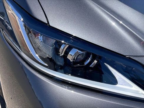 Used 2025 Lexus ES 350 w/ Accessory Package (P3) FWD image 26