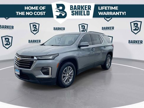 Used 2023 Chevrolet Traverse LT FWD image 5