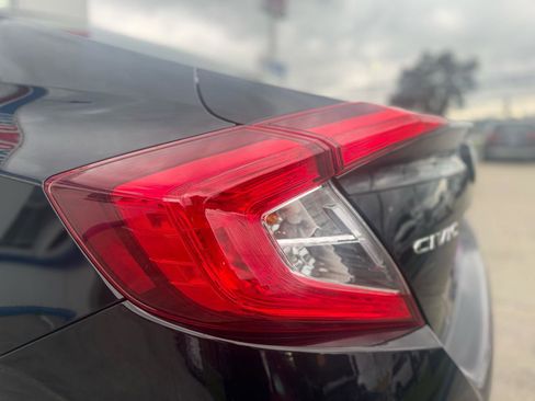 Used 2020 Honda Civic LX image 32