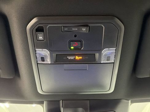 Used 2026 Toyota Tundra Limited image 32