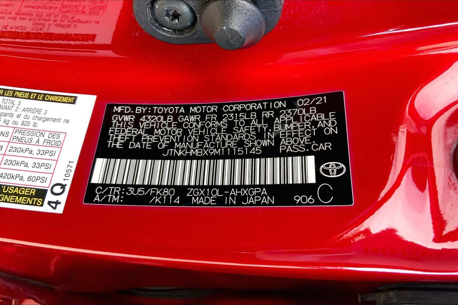 Used 2021 Toyota C-HR XLE FWD image 33