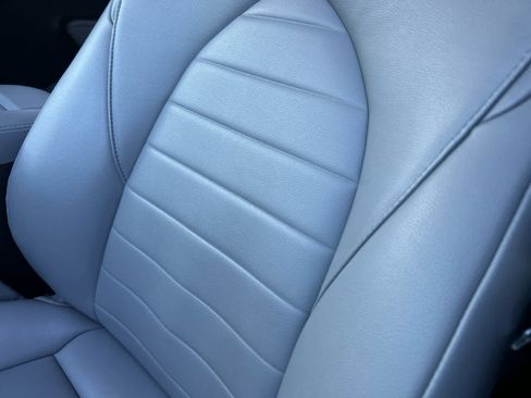 Used 2022 Toyota Highlander XLE image 43