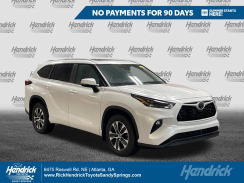 Used 2026 Toyota Highlander XLE AWD/4WD image 1