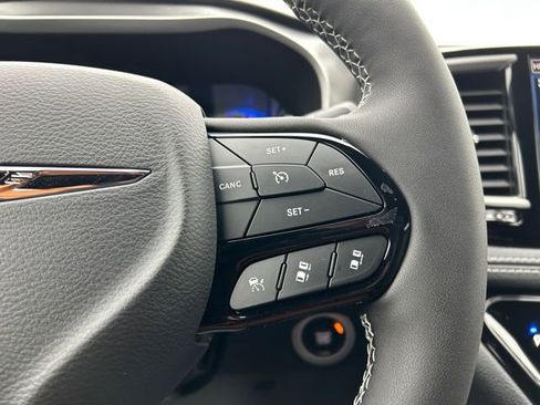 New 2026 Chrysler Pacifica Select w/ S Appearance Package AWD/4WD image 43