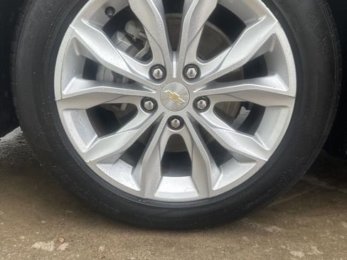 Used 2023 Chevrolet Malibu LT FWD image 24