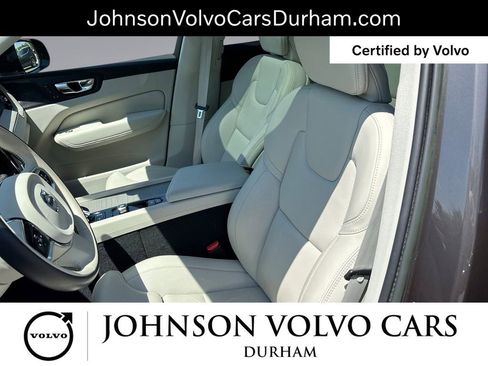Used 2023 Volvo XC60 B5 Ultimate w/ Climate Package FWD image 14