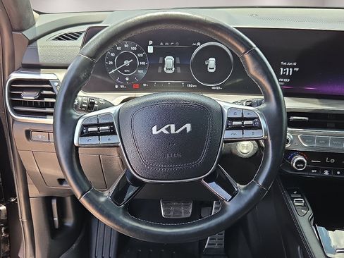 Used 2024 Kia Telluride SX Prestige X-Pro AWD/4WD image 14
