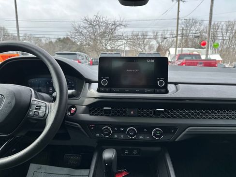 Used 2024 Honda Accord EX image 15