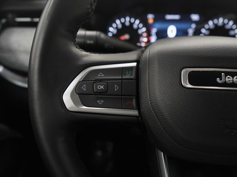 Used 2022 Jeep Compass Latitude image 23